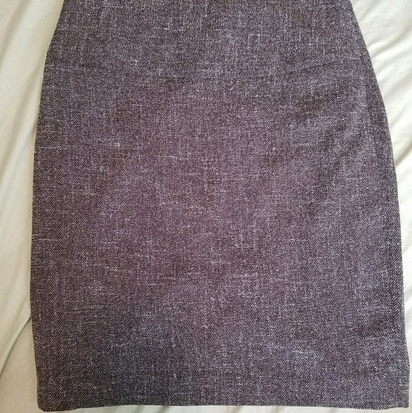 The Limited. Women's Knee-length Skirt. Size 0. - Picture 1 of 3